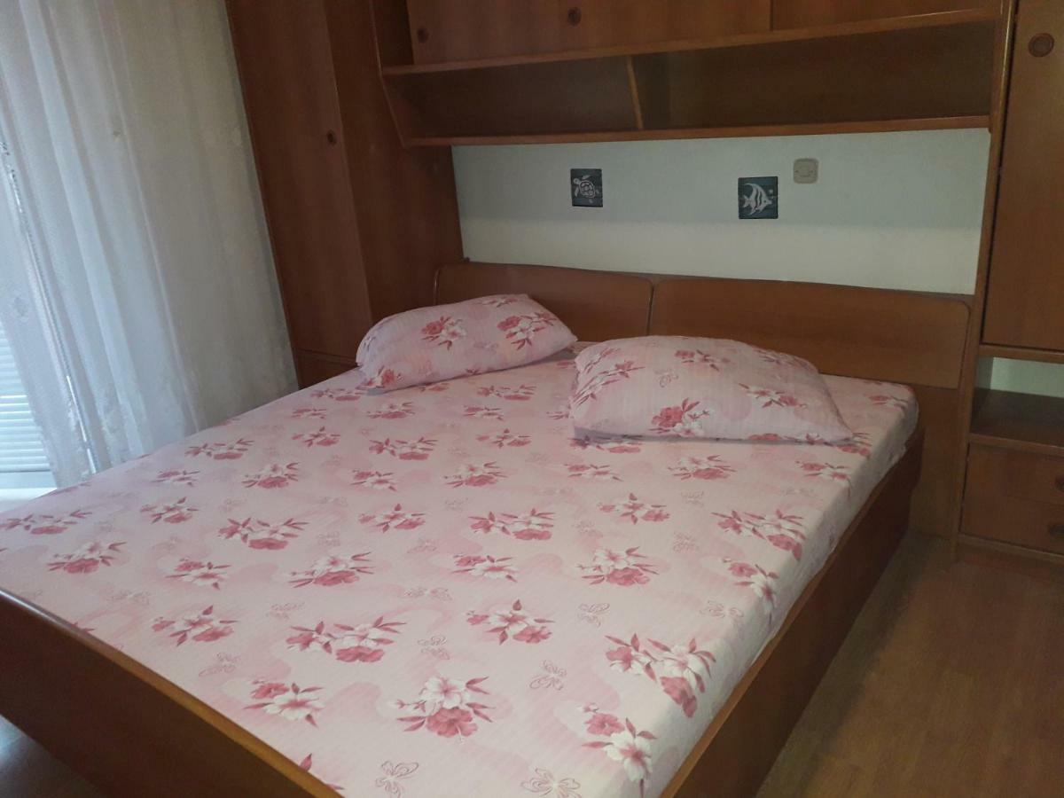Apartments Rajka Lopar Εξωτερικό φωτογραφία